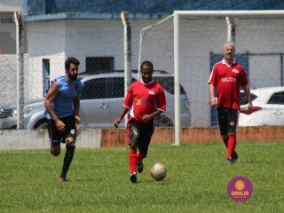 
<a style='margin-left: 5px;' class='btn btn-xs btn-social btn-facebook' href='https://www.facebook.com/sharer/sharer.php?u=https://www.boladovale.com.br/imgs/800-800-90/conteudo/fotos/1344/img4707.jpg' rel='popup' data-width='500' data-height='400'><i class='fa fa-facebook'></i>Compartilhar <span class='hidden-xs'>no Facebook</span>
</a> 
<a class='btn btn-default btn-xs' target='_blank' href='imgs/800-800-90/conteudo/fotos/1344/img4707.jpg'>
<span class='glyphicon glyphicon-cloud-download'></span> Salvar
</a> 
<span></span>