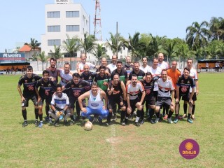 
<a style='margin-left: 5px;' class='btn btn-xs btn-social btn-facebook' href='https://www.facebook.com/sharer/sharer.php?u=https://www.boladovale.com.br/imgs/800-800-90/conteudo/fotos/1345/img4733.jpg' rel='popup' data-width='500' data-height='400'><i class='fa fa-facebook'></i>Compartilhar <span class='hidden-xs'>no Facebook</span>
</a> 
<a class='btn btn-default btn-xs' target='_blank' href='imgs/800-800-90/conteudo/fotos/1345/img4733.jpg'>
<span class='glyphicon glyphicon-cloud-download'></span> Salvar
</a> 
<span></span>