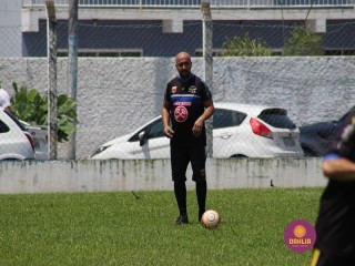 
<a style='margin-left: 5px;' class='btn btn-xs btn-social btn-facebook' href='https://www.facebook.com/sharer/sharer.php?u=https://www.boladovale.com.br/imgs/800-800-90/conteudo/fotos/1345/img4752.jpg' rel='popup' data-width='500' data-height='400'><i class='fa fa-facebook'></i>Compartilhar <span class='hidden-xs'>no Facebook</span>
</a> 
<a class='btn btn-default btn-xs' target='_blank' href='imgs/800-800-90/conteudo/fotos/1345/img4752.jpg'>
<span class='glyphicon glyphicon-cloud-download'></span> Salvar
</a> 
<span></span>