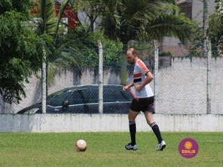 
<a style='margin-left: 5px;' class='btn btn-xs btn-social btn-facebook' href='https://www.facebook.com/sharer/sharer.php?u=https://www.boladovale.com.br/imgs/800-800-90/conteudo/fotos/1345/img4761.jpg' rel='popup' data-width='500' data-height='400'><i class='fa fa-facebook'></i>Compartilhar <span class='hidden-xs'>no Facebook</span>
</a> 
<a class='btn btn-default btn-xs' target='_blank' href='imgs/800-800-90/conteudo/fotos/1345/img4761.jpg'>
<span class='glyphicon glyphicon-cloud-download'></span> Salvar
</a> 
<span></span>
