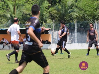 
<a style='margin-left: 5px;' class='btn btn-xs btn-social btn-facebook' href='https://www.facebook.com/sharer/sharer.php?u=https://www.boladovale.com.br/imgs/800-800-90/conteudo/fotos/1345/img4803.jpg' rel='popup' data-width='500' data-height='400'><i class='fa fa-facebook'></i>Compartilhar <span class='hidden-xs'>no Facebook</span>
</a> 
<a class='btn btn-default btn-xs' target='_blank' href='imgs/800-800-90/conteudo/fotos/1345/img4803.jpg'>
<span class='glyphicon glyphicon-cloud-download'></span> Salvar
</a> 
<span></span>