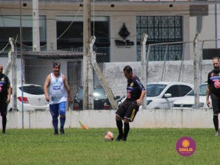 
<a style='margin-left: 5px;' class='btn btn-xs btn-social btn-facebook' href='https://www.facebook.com/sharer/sharer.php?u=https://www.boladovale.com.br/imgs/800-800-90/conteudo/fotos/1345/img4804.jpg' rel='popup' data-width='500' data-height='400'><i class='fa fa-facebook'></i>Compartilhar <span class='hidden-xs'>no Facebook</span>
</a> 
<a class='btn btn-default btn-xs' target='_blank' href='imgs/800-800-90/conteudo/fotos/1345/img4804.jpg'>
<span class='glyphicon glyphicon-cloud-download'></span> Salvar
</a> 
<span></span>