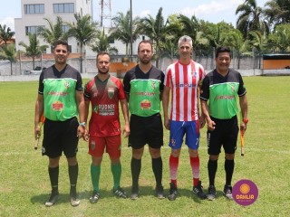 
<a style='margin-left: 5px;' class='btn btn-xs btn-social btn-facebook' href='https://www.facebook.com/sharer/sharer.php?u=https://www.boladovale.com.br/imgs/800-800-90/conteudo/fotos/1346/img4933.jpg' rel='popup' data-width='500' data-height='400'><i class='fa fa-facebook'></i>Compartilhar <span class='hidden-xs'>no Facebook</span>
</a> 
<a class='btn btn-default btn-xs' target='_blank' href='imgs/800-800-90/conteudo/fotos/1346/img4933.jpg'>
<span class='glyphicon glyphicon-cloud-download'></span> Salvar
</a> 
<span></span>