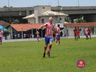 
<a style='margin-left: 5px;' class='btn btn-xs btn-social btn-facebook' href='https://www.facebook.com/sharer/sharer.php?u=https://www.boladovale.com.br/imgs/800-800-90/conteudo/fotos/1346/img5030.jpg' rel='popup' data-width='500' data-height='400'><i class='fa fa-facebook'></i>Compartilhar <span class='hidden-xs'>no Facebook</span>
</a> 
<a class='btn btn-default btn-xs' target='_blank' href='imgs/800-800-90/conteudo/fotos/1346/img5030.jpg'>
<span class='glyphicon glyphicon-cloud-download'></span> Salvar
</a> 
<span></span>