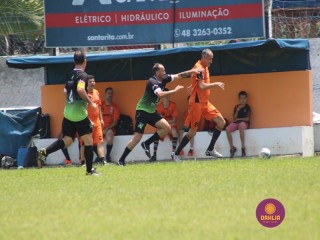 
<a style='margin-left: 5px;' class='btn btn-xs btn-social btn-facebook' href='https://www.facebook.com/sharer/sharer.php?u=https://www.boladovale.com.br/imgs/800-800-90/conteudo/fotos/1347/img5132.jpg' rel='popup' data-width='500' data-height='400'><i class='fa fa-facebook'></i>Compartilhar <span class='hidden-xs'>no Facebook</span>
</a> 
<a class='btn btn-default btn-xs' target='_blank' href='imgs/800-800-90/conteudo/fotos/1347/img5132.jpg'>
<span class='glyphicon glyphicon-cloud-download'></span> Salvar
</a> 
<span></span>