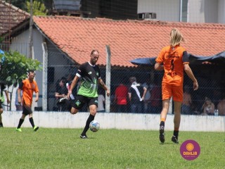 
<a style='margin-left: 5px;' class='btn btn-xs btn-social btn-facebook' href='https://www.facebook.com/sharer/sharer.php?u=https://www.boladovale.com.br/imgs/800-800-90/conteudo/fotos/1347/img5160.jpg' rel='popup' data-width='500' data-height='400'><i class='fa fa-facebook'></i>Compartilhar <span class='hidden-xs'>no Facebook</span>
</a> 
<a class='btn btn-default btn-xs' target='_blank' href='imgs/800-800-90/conteudo/fotos/1347/img5160.jpg'>
<span class='glyphicon glyphicon-cloud-download'></span> Salvar
</a> 
<span></span>