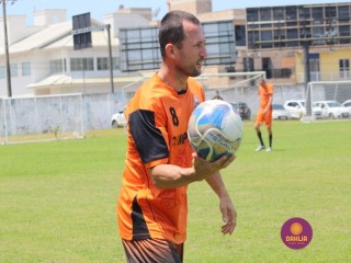 
<a style='margin-left: 5px;' class='btn btn-xs btn-social btn-facebook' href='https://www.facebook.com/sharer/sharer.php?u=https://www.boladovale.com.br/imgs/800-800-90/conteudo/fotos/1347/img5169.jpg' rel='popup' data-width='500' data-height='400'><i class='fa fa-facebook'></i>Compartilhar <span class='hidden-xs'>no Facebook</span>
</a> 
<a class='btn btn-default btn-xs' target='_blank' href='imgs/800-800-90/conteudo/fotos/1347/img5169.jpg'>
<span class='glyphicon glyphicon-cloud-download'></span> Salvar
</a> 
<span></span>