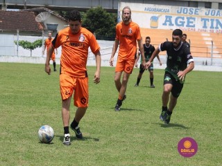
<a style='margin-left: 5px;' class='btn btn-xs btn-social btn-facebook' href='https://www.facebook.com/sharer/sharer.php?u=https://www.boladovale.com.br/imgs/800-800-90/conteudo/fotos/1347/img5193.jpg' rel='popup' data-width='500' data-height='400'><i class='fa fa-facebook'></i>Compartilhar <span class='hidden-xs'>no Facebook</span>
</a> 
<a class='btn btn-default btn-xs' target='_blank' href='imgs/800-800-90/conteudo/fotos/1347/img5193.jpg'>
<span class='glyphicon glyphicon-cloud-download'></span> Salvar
</a> 
<span></span>