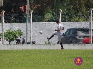 
<a style='margin-left: 5px;' class='btn btn-xs btn-social btn-facebook' href='https://www.facebook.com/sharer/sharer.php?u=https://www.boladovale.com.br/imgs/800-800-90/conteudo/fotos/1347/img5215.jpg' rel='popup' data-width='500' data-height='400'><i class='fa fa-facebook'></i>Compartilhar <span class='hidden-xs'>no Facebook</span>
</a> 
<a class='btn btn-default btn-xs' target='_blank' href='imgs/800-800-90/conteudo/fotos/1347/img5215.jpg'>
<span class='glyphicon glyphicon-cloud-download'></span> Salvar
</a> 
<span></span>