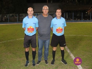 
<a style='margin-left: 5px;' class='btn btn-xs btn-social btn-facebook' href='https://www.facebook.com/sharer/sharer.php?u=https://www.boladovale.com.br/imgs/800-800-90/conteudo/fotos/1348/img6941.jpg' rel='popup' data-width='500' data-height='400'><i class='fa fa-facebook'></i>Compartilhar <span class='hidden-xs'>no Facebook</span>
</a> 
<a class='btn btn-default btn-xs' target='_blank' href='imgs/800-800-90/conteudo/fotos/1348/img6941.jpg'>
<span class='glyphicon glyphicon-cloud-download'></span> Salvar
</a> 
<span></span>