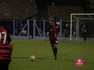 
<a style='margin-left: 5px;' class='btn btn-xs btn-social btn-facebook' href='https://www.facebook.com/sharer/sharer.php?u=https://www.boladovale.com.br/imgs/800-800-90/conteudo/fotos/1348/mg6833.jpg' rel='popup' data-width='500' data-height='400'><i class='fa fa-facebook'></i>Compartilhar <span class='hidden-xs'>no Facebook</span>
</a> 
<a class='btn btn-default btn-xs' target='_blank' href='imgs/800-800-90/conteudo/fotos/1348/mg6833.jpg'>
<span class='glyphicon glyphicon-cloud-download'></span> Salvar
</a> 
<span></span>