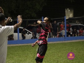 
<a style='margin-left: 5px;' class='btn btn-xs btn-social btn-facebook' href='https://www.facebook.com/sharer/sharer.php?u=https://www.boladovale.com.br/imgs/800-800-90/conteudo/fotos/1348/mg6847.jpg' rel='popup' data-width='500' data-height='400'><i class='fa fa-facebook'></i>Compartilhar <span class='hidden-xs'>no Facebook</span>
</a> 
<a class='btn btn-default btn-xs' target='_blank' href='imgs/800-800-90/conteudo/fotos/1348/mg6847.jpg'>
<span class='glyphicon glyphicon-cloud-download'></span> Salvar
</a> 
<span></span>