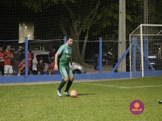 
<a style='margin-left: 5px;' class='btn btn-xs btn-social btn-facebook' href='https://www.facebook.com/sharer/sharer.php?u=https://www.boladovale.com.br/imgs/800-800-90/conteudo/fotos/1348/mg6891.jpg' rel='popup' data-width='500' data-height='400'><i class='fa fa-facebook'></i>Compartilhar <span class='hidden-xs'>no Facebook</span>
</a> 
<a class='btn btn-default btn-xs' target='_blank' href='imgs/800-800-90/conteudo/fotos/1348/mg6891.jpg'>
<span class='glyphicon glyphicon-cloud-download'></span> Salvar
</a> 
<span></span>