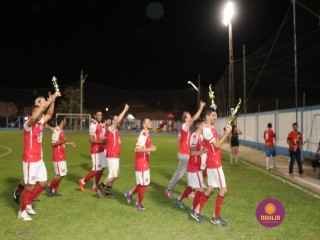 
<a style='margin-left: 5px;' class='btn btn-xs btn-social btn-facebook' href='https://www.facebook.com/sharer/sharer.php?u=https://www.boladovale.com.br/imgs/800-800-90/conteudo/fotos/1349/img7183.jpg' rel='popup' data-width='500' data-height='400'><i class='fa fa-facebook'></i>Compartilhar <span class='hidden-xs'>no Facebook</span>
</a> 
<a class='btn btn-default btn-xs' target='_blank' href='imgs/800-800-90/conteudo/fotos/1349/img7183.jpg'>
<span class='glyphicon glyphicon-cloud-download'></span> Salvar
</a> 
<span></span>