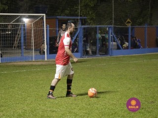 
<a style='margin-left: 5px;' class='btn btn-xs btn-social btn-facebook' href='https://www.facebook.com/sharer/sharer.php?u=https://www.boladovale.com.br/imgs/800-800-90/conteudo/fotos/1349/mg7013.jpg' rel='popup' data-width='500' data-height='400'><i class='fa fa-facebook'></i>Compartilhar <span class='hidden-xs'>no Facebook</span>
</a> 
<a class='btn btn-default btn-xs' target='_blank' href='imgs/800-800-90/conteudo/fotos/1349/mg7013.jpg'>
<span class='glyphicon glyphicon-cloud-download'></span> Salvar
</a> 
<span></span>