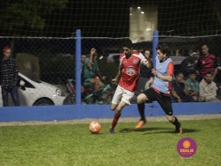 
<a style='margin-left: 5px;' class='btn btn-xs btn-social btn-facebook' href='https://www.facebook.com/sharer/sharer.php?u=https://www.boladovale.com.br/imgs/800-800-90/conteudo/fotos/1349/mg7041.jpg' rel='popup' data-width='500' data-height='400'><i class='fa fa-facebook'></i>Compartilhar <span class='hidden-xs'>no Facebook</span>
</a> 
<a class='btn btn-default btn-xs' target='_blank' href='imgs/800-800-90/conteudo/fotos/1349/mg7041.jpg'>
<span class='glyphicon glyphicon-cloud-download'></span> Salvar
</a> 
<span></span>