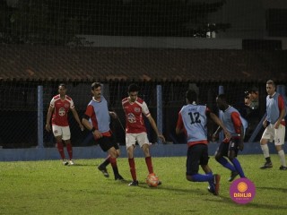 
<a style='margin-left: 5px;' class='btn btn-xs btn-social btn-facebook' href='https://www.facebook.com/sharer/sharer.php?u=https://www.boladovale.com.br/imgs/800-800-90/conteudo/fotos/1349/mg7067.jpg' rel='popup' data-width='500' data-height='400'><i class='fa fa-facebook'></i>Compartilhar <span class='hidden-xs'>no Facebook</span>
</a> 
<a class='btn btn-default btn-xs' target='_blank' href='imgs/800-800-90/conteudo/fotos/1349/mg7067.jpg'>
<span class='glyphicon glyphicon-cloud-download'></span> Salvar
</a> 
<span></span>