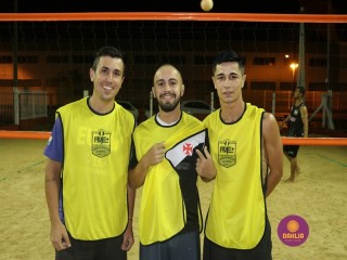 
<a style='margin-left: 5px;' class='btn btn-xs btn-social btn-facebook' href='https://www.facebook.com/sharer/sharer.php?u=https://www.boladovale.com.br/imgs/800-800-90/conteudo/fotos/1350/img7200.jpg' rel='popup' data-width='500' data-height='400'><i class='fa fa-facebook'></i>Compartilhar <span class='hidden-xs'>no Facebook</span>
</a> 
<a class='btn btn-default btn-xs' target='_blank' href='imgs/800-800-90/conteudo/fotos/1350/img7200.jpg'>
<span class='glyphicon glyphicon-cloud-download'></span> Salvar
</a> 
<span></span>