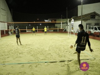 
<a style='margin-left: 5px;' class='btn btn-xs btn-social btn-facebook' href='https://www.facebook.com/sharer/sharer.php?u=https://www.boladovale.com.br/imgs/800-800-90/conteudo/fotos/1350/mg7210.jpg' rel='popup' data-width='500' data-height='400'><i class='fa fa-facebook'></i>Compartilhar <span class='hidden-xs'>no Facebook</span>
</a> 
<a class='btn btn-default btn-xs' target='_blank' href='imgs/800-800-90/conteudo/fotos/1350/mg7210.jpg'>
<span class='glyphicon glyphicon-cloud-download'></span> Salvar
</a> 
<span></span>