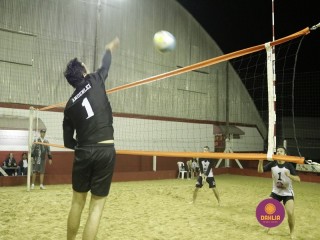 
<a style='margin-left: 5px;' class='btn btn-xs btn-social btn-facebook' href='https://www.facebook.com/sharer/sharer.php?u=https://www.boladovale.com.br/imgs/800-800-90/conteudo/fotos/1351/mg7351.jpg' rel='popup' data-width='500' data-height='400'><i class='fa fa-facebook'></i>Compartilhar <span class='hidden-xs'>no Facebook</span>
</a> 
<a class='btn btn-default btn-xs' target='_blank' href='imgs/800-800-90/conteudo/fotos/1351/mg7351.jpg'>
<span class='glyphicon glyphicon-cloud-download'></span> Salvar
</a> 
<span></span>