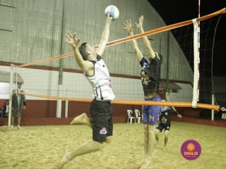 
<a style='margin-left: 5px;' class='btn btn-xs btn-social btn-facebook' href='https://www.facebook.com/sharer/sharer.php?u=https://www.boladovale.com.br/imgs/800-800-90/conteudo/fotos/1351/mg7364.jpg' rel='popup' data-width='500' data-height='400'><i class='fa fa-facebook'></i>Compartilhar <span class='hidden-xs'>no Facebook</span>
</a> 
<a class='btn btn-default btn-xs' target='_blank' href='imgs/800-800-90/conteudo/fotos/1351/mg7364.jpg'>
<span class='glyphicon glyphicon-cloud-download'></span> Salvar
</a> 
<span></span>