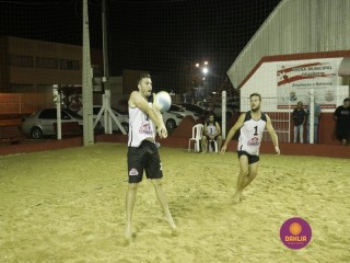 
<a style='margin-left: 5px;' class='btn btn-xs btn-social btn-facebook' href='https://www.facebook.com/sharer/sharer.php?u=https://www.boladovale.com.br/imgs/800-800-90/conteudo/fotos/1351/mg7367.jpg' rel='popup' data-width='500' data-height='400'><i class='fa fa-facebook'></i>Compartilhar <span class='hidden-xs'>no Facebook</span>
</a> 
<a class='btn btn-default btn-xs' target='_blank' href='imgs/800-800-90/conteudo/fotos/1351/mg7367.jpg'>
<span class='glyphicon glyphicon-cloud-download'></span> Salvar
</a> 
<span></span>