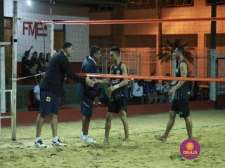 
<a style='margin-left: 5px;' class='btn btn-xs btn-social btn-facebook' href='https://www.facebook.com/sharer/sharer.php?u=https://www.boladovale.com.br/imgs/800-800-90/conteudo/fotos/1353/img8061.jpg' rel='popup' data-width='500' data-height='400'><i class='fa fa-facebook'></i>Compartilhar <span class='hidden-xs'>no Facebook</span>
</a> 
<a class='btn btn-default btn-xs' target='_blank' href='imgs/800-800-90/conteudo/fotos/1353/img8061.jpg'>
<span class='glyphicon glyphicon-cloud-download'></span> Salvar
</a> 
<span></span>