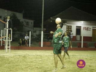 
<a style='margin-left: 5px;' class='btn btn-xs btn-social btn-facebook' href='https://www.facebook.com/sharer/sharer.php?u=https://www.boladovale.com.br/imgs/800-800-90/conteudo/fotos/1353/mg7433.jpg' rel='popup' data-width='500' data-height='400'><i class='fa fa-facebook'></i>Compartilhar <span class='hidden-xs'>no Facebook</span>
</a> 
<a class='btn btn-default btn-xs' target='_blank' href='imgs/800-800-90/conteudo/fotos/1353/mg7433.jpg'>
<span class='glyphicon glyphicon-cloud-download'></span> Salvar
</a> 
<span></span>