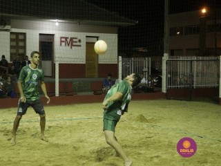 
<a style='margin-left: 5px;' class='btn btn-xs btn-social btn-facebook' href='https://www.facebook.com/sharer/sharer.php?u=https://www.boladovale.com.br/imgs/800-800-90/conteudo/fotos/1353/mg7437.jpg' rel='popup' data-width='500' data-height='400'><i class='fa fa-facebook'></i>Compartilhar <span class='hidden-xs'>no Facebook</span>
</a> 
<a class='btn btn-default btn-xs' target='_blank' href='imgs/800-800-90/conteudo/fotos/1353/mg7437.jpg'>
<span class='glyphicon glyphicon-cloud-download'></span> Salvar
</a> 
<span></span>
