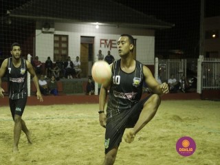 
<a style='margin-left: 5px;' class='btn btn-xs btn-social btn-facebook' href='https://www.facebook.com/sharer/sharer.php?u=https://www.boladovale.com.br/imgs/800-800-90/conteudo/fotos/1353/mg7467.jpg' rel='popup' data-width='500' data-height='400'><i class='fa fa-facebook'></i>Compartilhar <span class='hidden-xs'>no Facebook</span>
</a> 
<a class='btn btn-default btn-xs' target='_blank' href='imgs/800-800-90/conteudo/fotos/1353/mg7467.jpg'>
<span class='glyphicon glyphicon-cloud-download'></span> Salvar
</a> 
<span></span>
