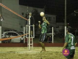 
<a style='margin-left: 5px;' class='btn btn-xs btn-social btn-facebook' href='https://www.facebook.com/sharer/sharer.php?u=https://www.boladovale.com.br/imgs/800-800-90/conteudo/fotos/1353/mg7496.jpg' rel='popup' data-width='500' data-height='400'><i class='fa fa-facebook'></i>Compartilhar <span class='hidden-xs'>no Facebook</span>
</a> 
<a class='btn btn-default btn-xs' target='_blank' href='imgs/800-800-90/conteudo/fotos/1353/mg7496.jpg'>
<span class='glyphicon glyphicon-cloud-download'></span> Salvar
</a> 
<span></span>