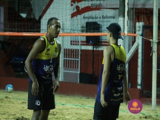 
<a style='margin-left: 5px;' class='btn btn-xs btn-social btn-facebook' href='https://www.facebook.com/sharer/sharer.php?u=https://www.boladovale.com.br/imgs/800-800-90/conteudo/fotos/1355/img8130.jpg' rel='popup' data-width='500' data-height='400'><i class='fa fa-facebook'></i>Compartilhar <span class='hidden-xs'>no Facebook</span>
</a> 
<a class='btn btn-default btn-xs' target='_blank' href='imgs/800-800-90/conteudo/fotos/1355/img8130.jpg'>
<span class='glyphicon glyphicon-cloud-download'></span> Salvar
</a> 
<span></span>