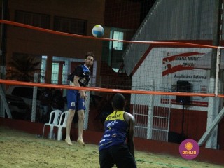 
<a style='margin-left: 5px;' class='btn btn-xs btn-social btn-facebook' href='https://www.facebook.com/sharer/sharer.php?u=https://www.boladovale.com.br/imgs/800-800-90/conteudo/fotos/1355/img8145.jpg' rel='popup' data-width='500' data-height='400'><i class='fa fa-facebook'></i>Compartilhar <span class='hidden-xs'>no Facebook</span>
</a> 
<a class='btn btn-default btn-xs' target='_blank' href='imgs/800-800-90/conteudo/fotos/1355/img8145.jpg'>
<span class='glyphicon glyphicon-cloud-download'></span> Salvar
</a> 
<span></span>