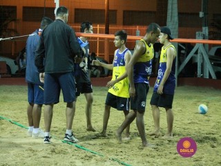 
<a style='margin-left: 5px;' class='btn btn-xs btn-social btn-facebook' href='https://www.facebook.com/sharer/sharer.php?u=https://www.boladovale.com.br/imgs/800-800-90/conteudo/fotos/1355/img8172.jpg' rel='popup' data-width='500' data-height='400'><i class='fa fa-facebook'></i>Compartilhar <span class='hidden-xs'>no Facebook</span>
</a> 
<a class='btn btn-default btn-xs' target='_blank' href='imgs/800-800-90/conteudo/fotos/1355/img8172.jpg'>
<span class='glyphicon glyphicon-cloud-download'></span> Salvar
</a> 
<span></span>