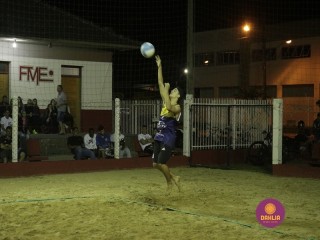 
<a style='margin-left: 5px;' class='btn btn-xs btn-social btn-facebook' href='https://www.facebook.com/sharer/sharer.php?u=https://www.boladovale.com.br/imgs/800-800-90/conteudo/fotos/1355/mg7701.jpg' rel='popup' data-width='500' data-height='400'><i class='fa fa-facebook'></i>Compartilhar <span class='hidden-xs'>no Facebook</span>
</a> 
<a class='btn btn-default btn-xs' target='_blank' href='imgs/800-800-90/conteudo/fotos/1355/mg7701.jpg'>
<span class='glyphicon glyphicon-cloud-download'></span> Salvar
</a> 
<span></span>