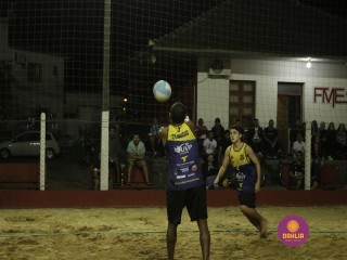 
<a style='margin-left: 5px;' class='btn btn-xs btn-social btn-facebook' href='https://www.facebook.com/sharer/sharer.php?u=https://www.boladovale.com.br/imgs/800-800-90/conteudo/fotos/1355/mg7704.jpg' rel='popup' data-width='500' data-height='400'><i class='fa fa-facebook'></i>Compartilhar <span class='hidden-xs'>no Facebook</span>
</a> 
<a class='btn btn-default btn-xs' target='_blank' href='imgs/800-800-90/conteudo/fotos/1355/mg7704.jpg'>
<span class='glyphicon glyphicon-cloud-download'></span> Salvar
</a> 
<span></span>