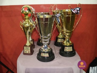
<a style='margin-left: 5px;' class='btn btn-xs btn-social btn-facebook' href='https://www.facebook.com/sharer/sharer.php?u=https://www.boladovale.com.br/imgs/800-800-90/conteudo/fotos/1356/img7397.jpg' rel='popup' data-width='500' data-height='400'><i class='fa fa-facebook'></i>Compartilhar <span class='hidden-xs'>no Facebook</span>
</a> 
<a class='btn btn-default btn-xs' target='_blank' href='imgs/800-800-90/conteudo/fotos/1356/img7397.jpg'>
<span class='glyphicon glyphicon-cloud-download'></span> Salvar
</a> 
<span></span>
