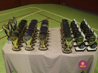 
<a style='margin-left: 5px;' class='btn btn-xs btn-social btn-facebook' href='https://www.facebook.com/sharer/sharer.php?u=https://www.boladovale.com.br/imgs/800-800-90/conteudo/fotos/1357/img7754.jpg' rel='popup' data-width='500' data-height='400'><i class='fa fa-facebook'></i>Compartilhar <span class='hidden-xs'>no Facebook</span>
</a> 
<a class='btn btn-default btn-xs' target='_blank' href='imgs/800-800-90/conteudo/fotos/1357/img7754.jpg'>
<span class='glyphicon glyphicon-cloud-download'></span> Salvar
</a> 
<span></span>