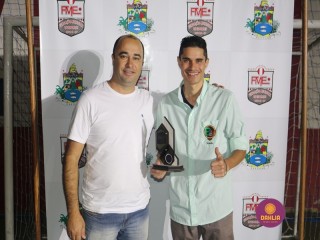 
<a style='margin-left: 5px;' class='btn btn-xs btn-social btn-facebook' href='https://www.facebook.com/sharer/sharer.php?u=https://www.boladovale.com.br/imgs/800-800-90/conteudo/fotos/1357/img7765.jpg' rel='popup' data-width='500' data-height='400'><i class='fa fa-facebook'></i>Compartilhar <span class='hidden-xs'>no Facebook</span>
</a> 
<a class='btn btn-default btn-xs' target='_blank' href='imgs/800-800-90/conteudo/fotos/1357/img7765.jpg'>
<span class='glyphicon glyphicon-cloud-download'></span> Salvar
</a> 
<span></span>