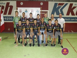 
<a style='margin-left: 5px;' class='btn btn-xs btn-social btn-facebook' href='https://www.facebook.com/sharer/sharer.php?u=https://www.boladovale.com.br/imgs/800-800-90/conteudo/fotos/1357/img7844.jpg' rel='popup' data-width='500' data-height='400'><i class='fa fa-facebook'></i>Compartilhar <span class='hidden-xs'>no Facebook</span>
</a> 
<a class='btn btn-default btn-xs' target='_blank' href='imgs/800-800-90/conteudo/fotos/1357/img7844.jpg'>
<span class='glyphicon glyphicon-cloud-download'></span> Salvar
</a> 
<span></span>