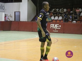 
<a style='margin-left: 5px;' class='btn btn-xs btn-social btn-facebook' href='https://www.facebook.com/sharer/sharer.php?u=https://www.boladovale.com.br/imgs/800-800-90/conteudo/fotos/1358/img7863.jpg' rel='popup' data-width='500' data-height='400'><i class='fa fa-facebook'></i>Compartilhar <span class='hidden-xs'>no Facebook</span>
</a> 
<a class='btn btn-default btn-xs' target='_blank' href='imgs/800-800-90/conteudo/fotos/1358/img7863.jpg'>
<span class='glyphicon glyphicon-cloud-download'></span> Salvar
</a> 
<span></span>