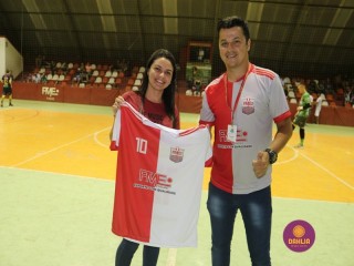 
<a style='margin-left: 5px;' class='btn btn-xs btn-social btn-facebook' href='https://www.facebook.com/sharer/sharer.php?u=https://www.boladovale.com.br/imgs/800-800-90/conteudo/fotos/1358/img7925.jpg' rel='popup' data-width='500' data-height='400'><i class='fa fa-facebook'></i>Compartilhar <span class='hidden-xs'>no Facebook</span>
</a> 
<a class='btn btn-default btn-xs' target='_blank' href='imgs/800-800-90/conteudo/fotos/1358/img7925.jpg'>
<span class='glyphicon glyphicon-cloud-download'></span> Salvar
</a> 
<span></span>