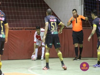 
<a style='margin-left: 5px;' class='btn btn-xs btn-social btn-facebook' href='https://www.facebook.com/sharer/sharer.php?u=https://www.boladovale.com.br/imgs/800-800-90/conteudo/fotos/1358/img7986.jpg' rel='popup' data-width='500' data-height='400'><i class='fa fa-facebook'></i>Compartilhar <span class='hidden-xs'>no Facebook</span>
</a> 
<a class='btn btn-default btn-xs' target='_blank' href='imgs/800-800-90/conteudo/fotos/1358/img7986.jpg'>
<span class='glyphicon glyphicon-cloud-download'></span> Salvar
</a> 
<span></span>