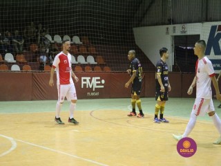 
<a style='margin-left: 5px;' class='btn btn-xs btn-social btn-facebook' href='https://www.facebook.com/sharer/sharer.php?u=https://www.boladovale.com.br/imgs/800-800-90/conteudo/fotos/1358/img7993.jpg' rel='popup' data-width='500' data-height='400'><i class='fa fa-facebook'></i>Compartilhar <span class='hidden-xs'>no Facebook</span>
</a> 
<a class='btn btn-default btn-xs' target='_blank' href='imgs/800-800-90/conteudo/fotos/1358/img7993.jpg'>
<span class='glyphicon glyphicon-cloud-download'></span> Salvar
</a> 
<span></span>