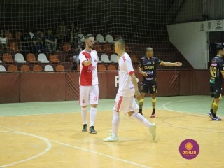 
<a style='margin-left: 5px;' class='btn btn-xs btn-social btn-facebook' href='https://www.facebook.com/sharer/sharer.php?u=https://www.boladovale.com.br/imgs/800-800-90/conteudo/fotos/1358/img7994.jpg' rel='popup' data-width='500' data-height='400'><i class='fa fa-facebook'></i>Compartilhar <span class='hidden-xs'>no Facebook</span>
</a> 
<a class='btn btn-default btn-xs' target='_blank' href='imgs/800-800-90/conteudo/fotos/1358/img7994.jpg'>
<span class='glyphicon glyphicon-cloud-download'></span> Salvar
</a> 
<span></span>