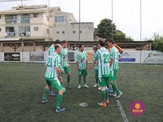 
<a style='margin-left: 5px;' class='btn btn-xs btn-social btn-facebook' href='https://www.facebook.com/sharer/sharer.php?u=https://www.boladovale.com.br/imgs/800-800-90/conteudo/fotos/1359/img8179.jpg' rel='popup' data-width='500' data-height='400'><i class='fa fa-facebook'></i>Compartilhar <span class='hidden-xs'>no Facebook</span>
</a> 
<a class='btn btn-default btn-xs' target='_blank' href='imgs/800-800-90/conteudo/fotos/1359/img8179.jpg'>
<span class='glyphicon glyphicon-cloud-download'></span> Salvar
</a> 
<span></span>