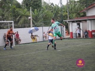 
<a style='margin-left: 5px;' class='btn btn-xs btn-social btn-facebook' href='https://www.facebook.com/sharer/sharer.php?u=https://www.boladovale.com.br/imgs/800-800-90/conteudo/fotos/1359/img8210.jpg' rel='popup' data-width='500' data-height='400'><i class='fa fa-facebook'></i>Compartilhar <span class='hidden-xs'>no Facebook</span>
</a> 
<a class='btn btn-default btn-xs' target='_blank' href='imgs/800-800-90/conteudo/fotos/1359/img8210.jpg'>
<span class='glyphicon glyphicon-cloud-download'></span> Salvar
</a> 
<span></span>