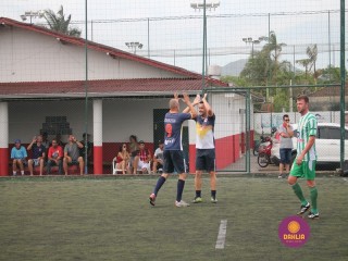 
<a style='margin-left: 5px;' class='btn btn-xs btn-social btn-facebook' href='https://www.facebook.com/sharer/sharer.php?u=https://www.boladovale.com.br/imgs/800-800-90/conteudo/fotos/1359/img8225.jpg' rel='popup' data-width='500' data-height='400'><i class='fa fa-facebook'></i>Compartilhar <span class='hidden-xs'>no Facebook</span>
</a> 
<a class='btn btn-default btn-xs' target='_blank' href='imgs/800-800-90/conteudo/fotos/1359/img8225.jpg'>
<span class='glyphicon glyphicon-cloud-download'></span> Salvar
</a> 
<span></span>