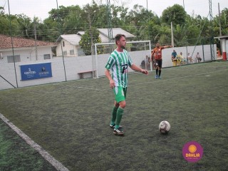 
<a style='margin-left: 5px;' class='btn btn-xs btn-social btn-facebook' href='https://www.facebook.com/sharer/sharer.php?u=https://www.boladovale.com.br/imgs/800-800-90/conteudo/fotos/1359/img8230.jpg' rel='popup' data-width='500' data-height='400'><i class='fa fa-facebook'></i>Compartilhar <span class='hidden-xs'>no Facebook</span>
</a> 
<a class='btn btn-default btn-xs' target='_blank' href='imgs/800-800-90/conteudo/fotos/1359/img8230.jpg'>
<span class='glyphicon glyphicon-cloud-download'></span> Salvar
</a> 
<span></span>