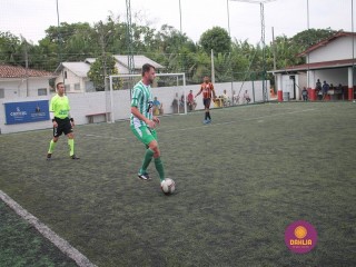 
<a style='margin-left: 5px;' class='btn btn-xs btn-social btn-facebook' href='https://www.facebook.com/sharer/sharer.php?u=https://www.boladovale.com.br/imgs/800-800-90/conteudo/fotos/1359/img8238.jpg' rel='popup' data-width='500' data-height='400'><i class='fa fa-facebook'></i>Compartilhar <span class='hidden-xs'>no Facebook</span>
</a> 
<a class='btn btn-default btn-xs' target='_blank' href='imgs/800-800-90/conteudo/fotos/1359/img8238.jpg'>
<span class='glyphicon glyphicon-cloud-download'></span> Salvar
</a> 
<span></span>